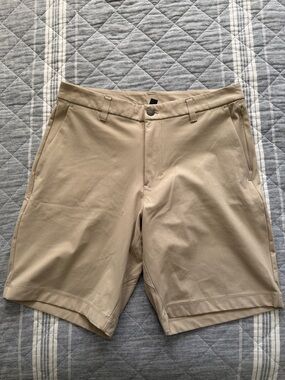 Men's Lululemon Commission 7” Tan Shorts